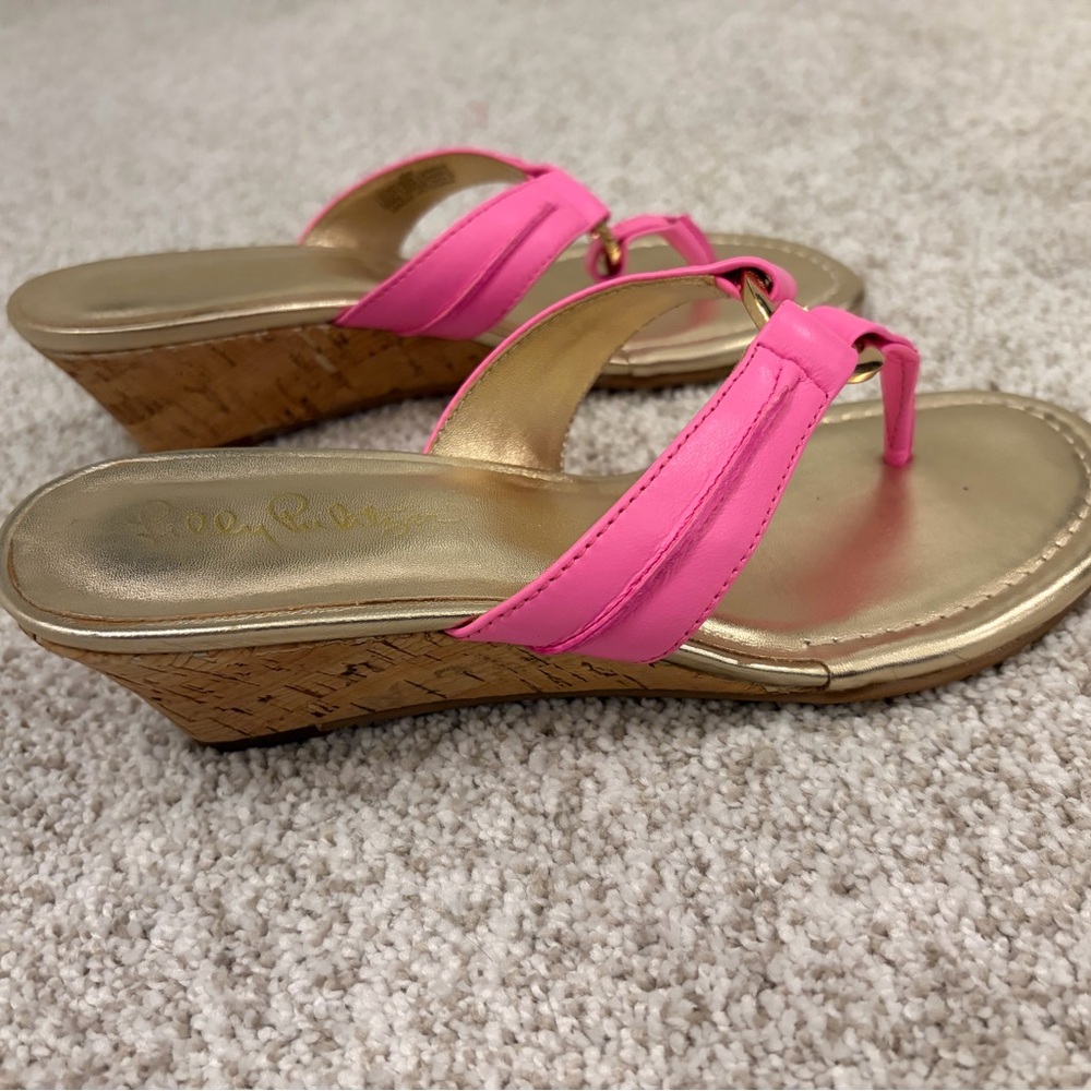 Lilly Pulitzer Pink and Gold Thong Sandals size 6